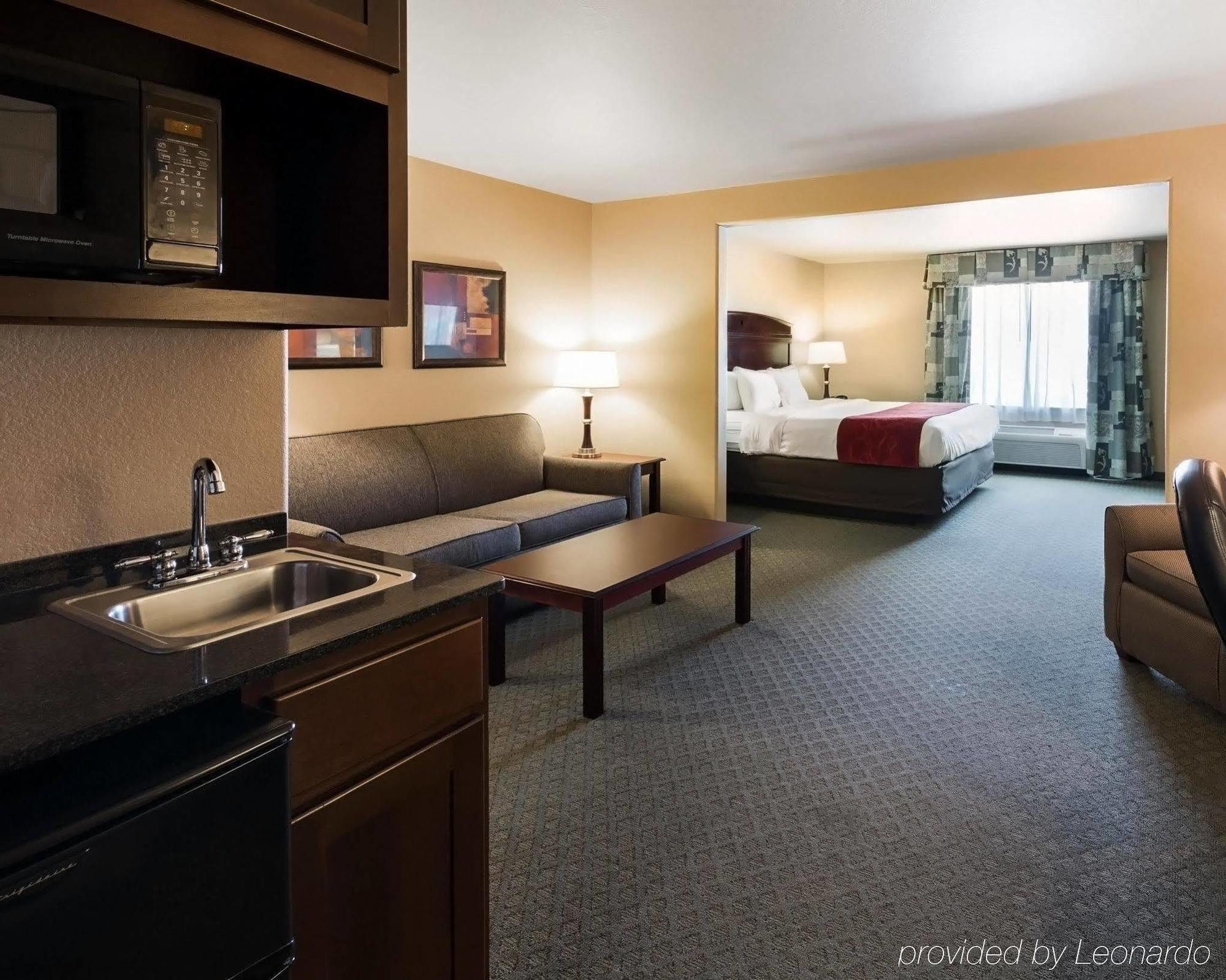 Best Western Plus Killeen/Fort Hood Hotel & Suites Exterior photo